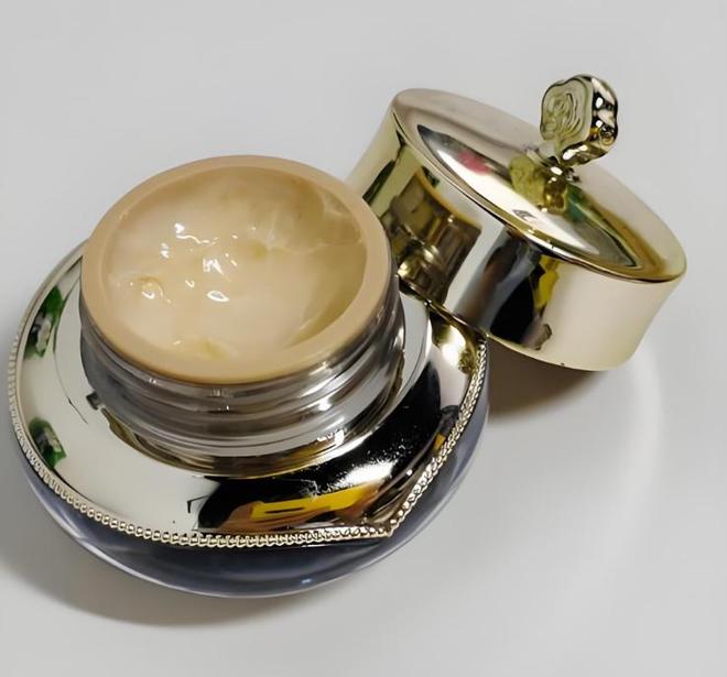 荐：黑眼圈眼纹十大公认好用的眼霜！j9国际站25岁男士眼霜去眼袋推(图2)